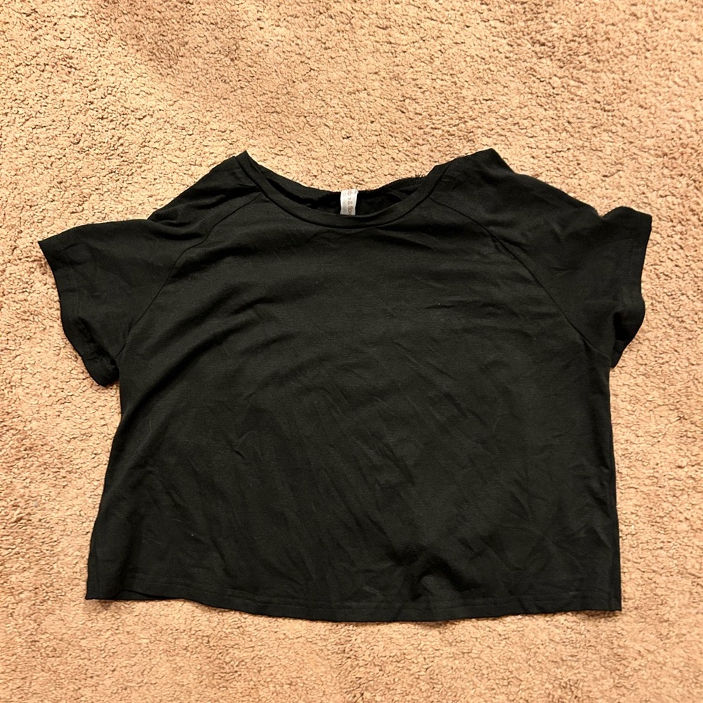 Black tee